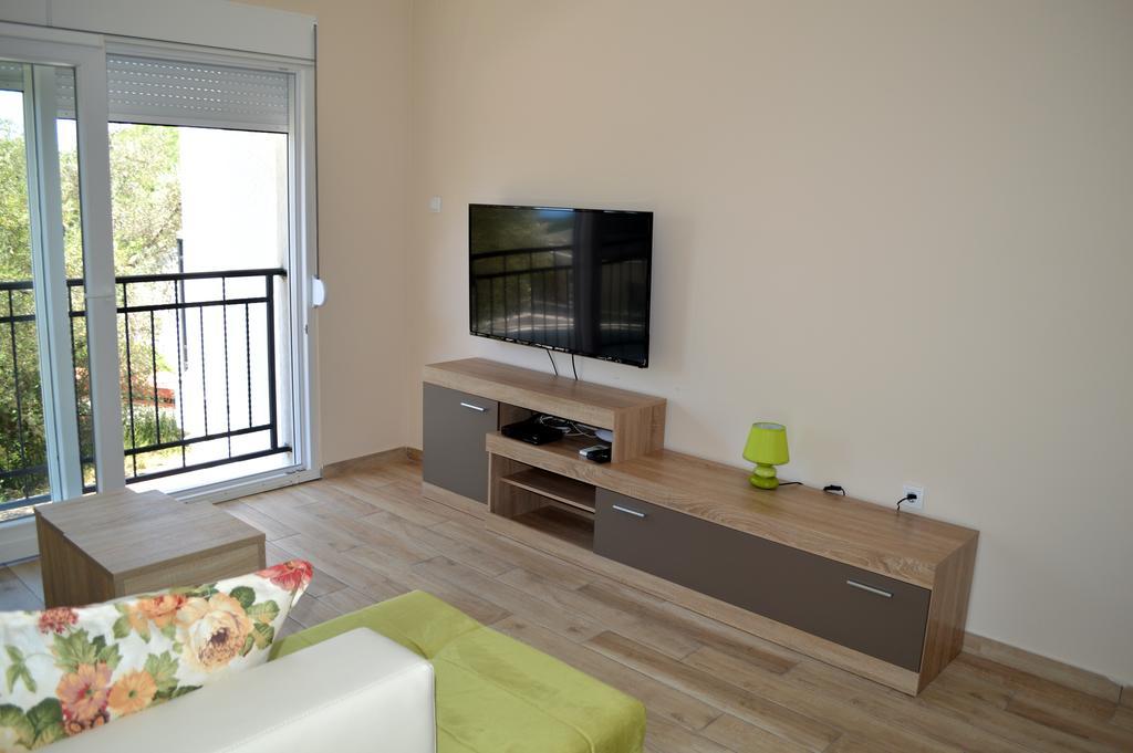 Apartments Mm スヴェティ・ステファン エクステリア 写真